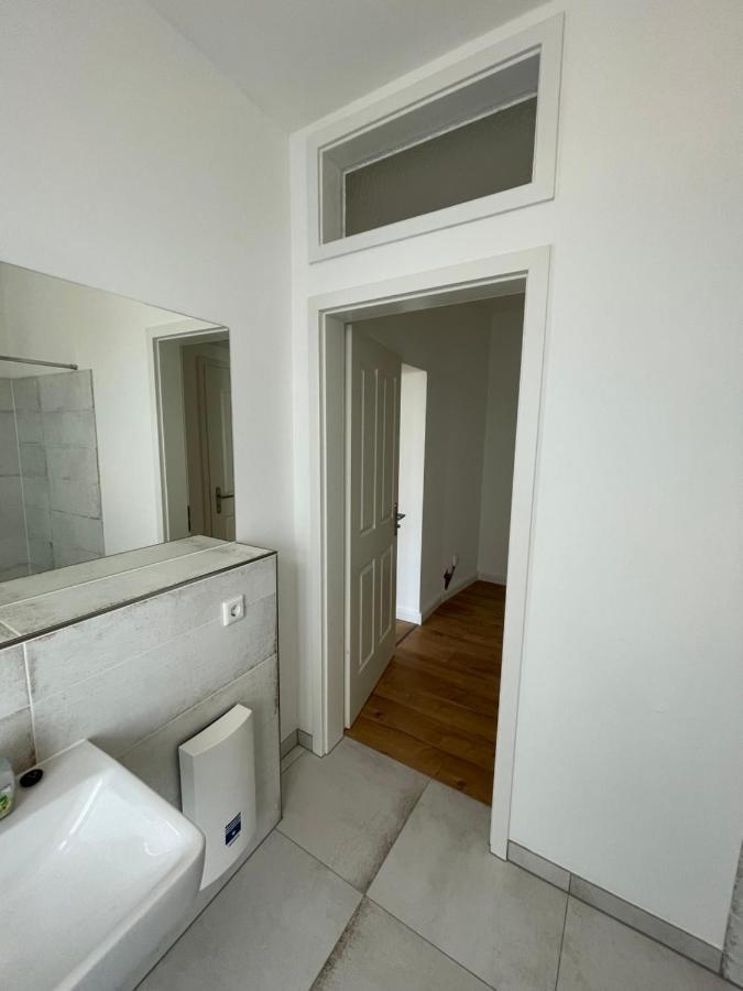 Boutique Hotel Pension Luisengruen Kueche 1Gbs Wlan Netflix Disney Magentatv Κέμνιτς Εξωτερικό φωτογραφία
