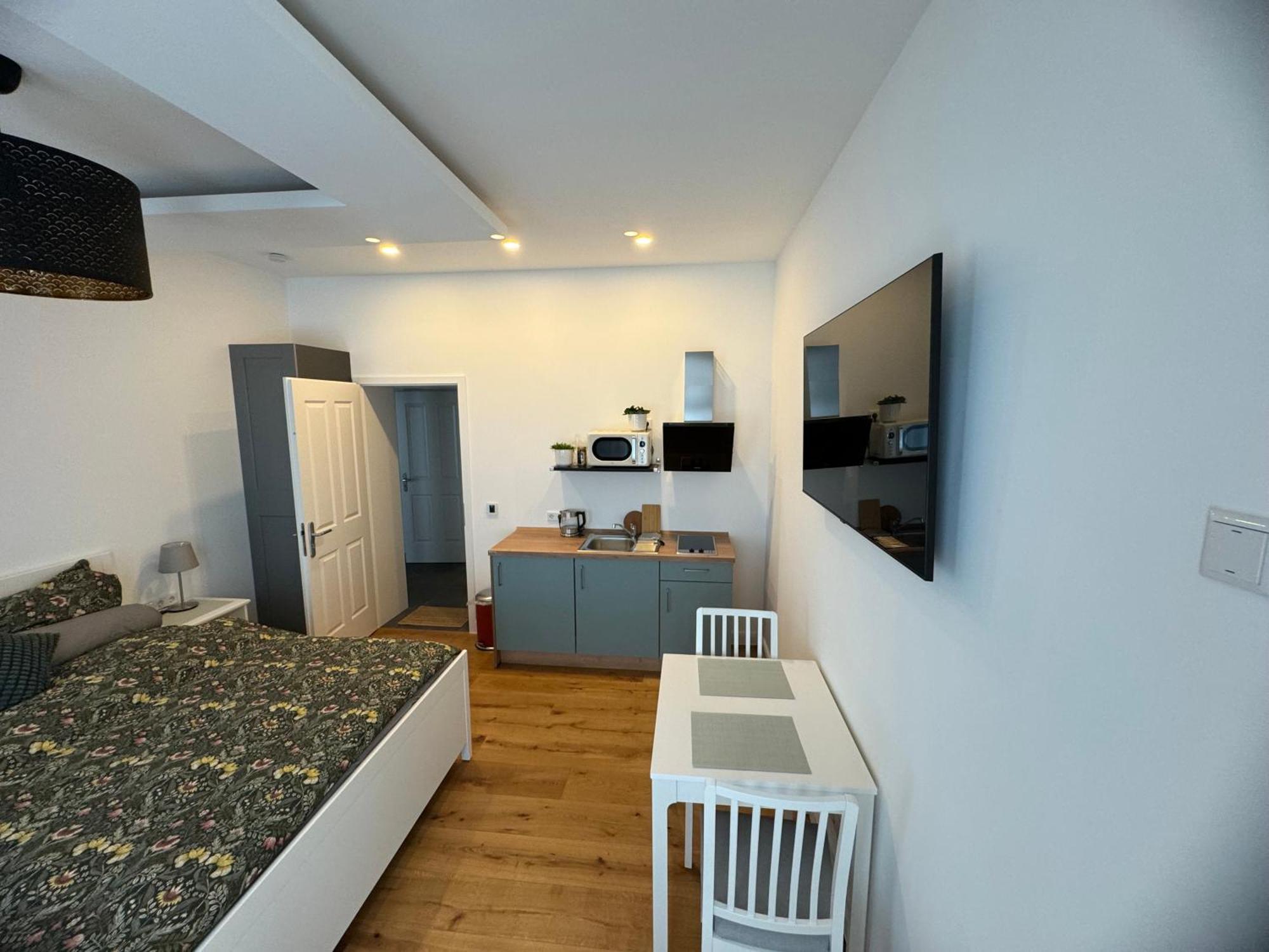 Boutique Hotel Pension Luisengruen Kueche 1Gbs Wlan Netflix Disney Magentatv Κέμνιτς Εξωτερικό φωτογραφία