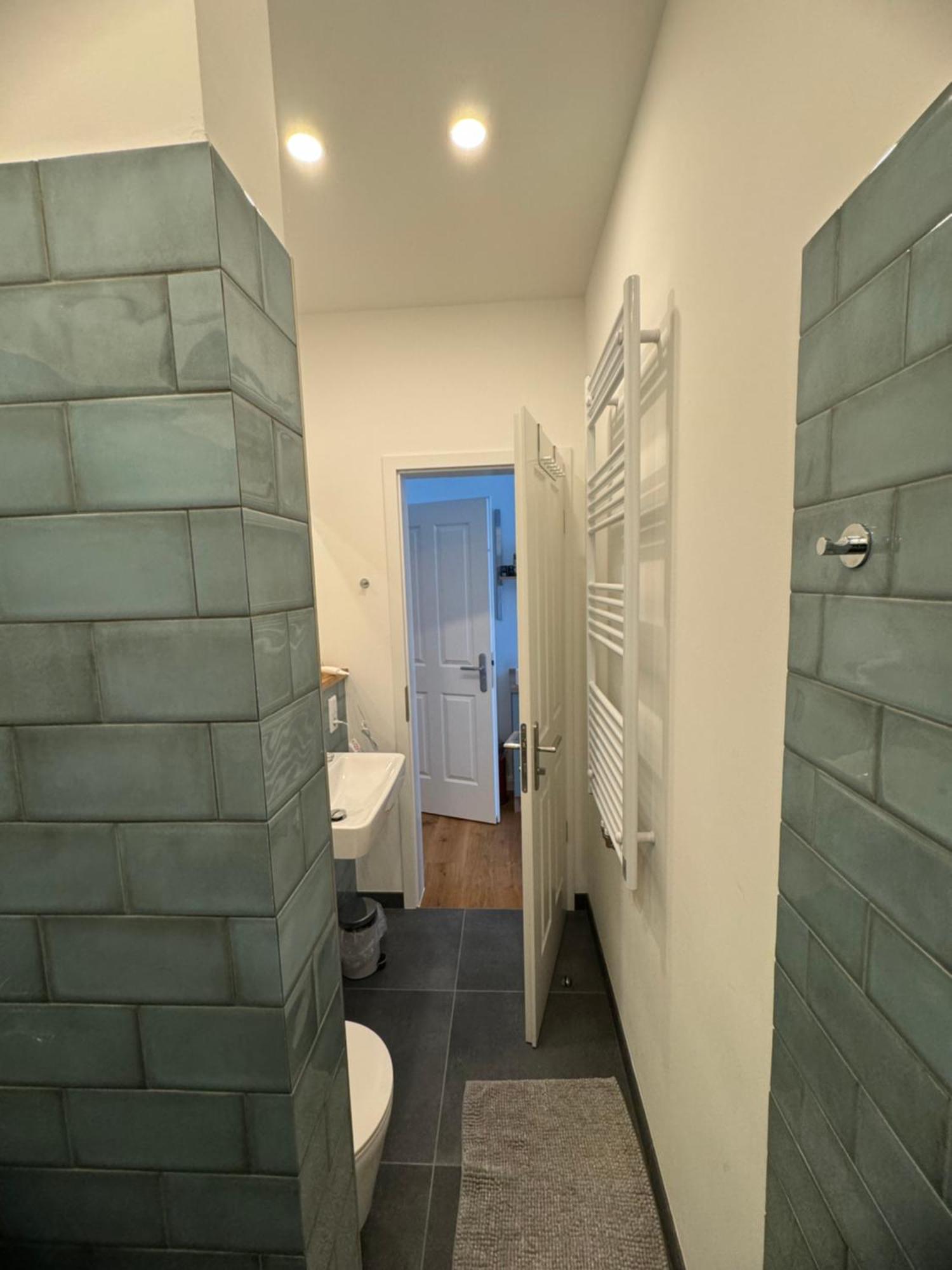Boutique Hotel Pension Luisengruen Kueche 1Gbs Wlan Netflix Disney Magentatv Κέμνιτς Εξωτερικό φωτογραφία