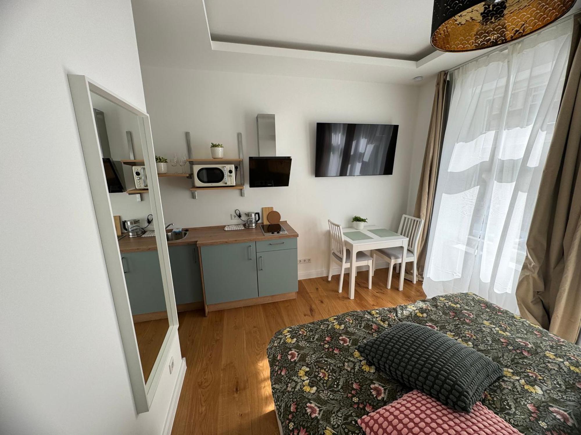 Boutique Hotel Pension Luisengruen Kueche 1Gbs Wlan Netflix Disney Magentatv Κέμνιτς Εξωτερικό φωτογραφία